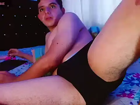 NoahAyala online show from December 5, 8:27 pm