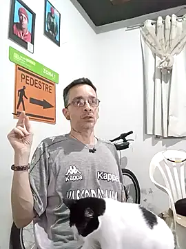 Snapshot of dinho_carioca chatting on October 26, 9:06 pm dinho carioca online show from October 26, 9:06 pm