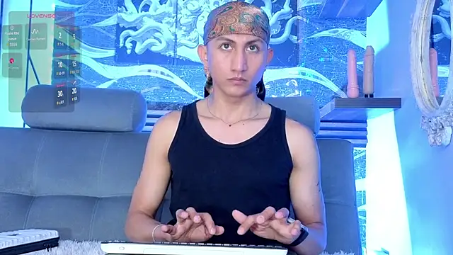 oliver mr  online show from April 27, 8:03 pm