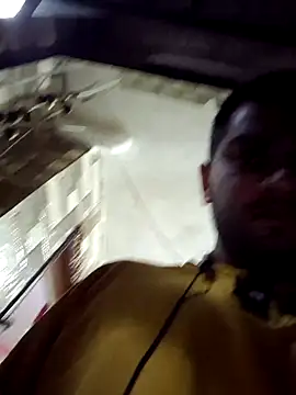 Snapshot of riyamore9623 chatting on September 30, 1:36 pm riyamore9623 online show from September 30, 1:36 pm