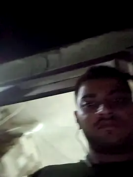 Snapshot of riyamore9623 chatting on October 15, 1:52 pm riyamore9623 online show from October 15, 1:52 pm