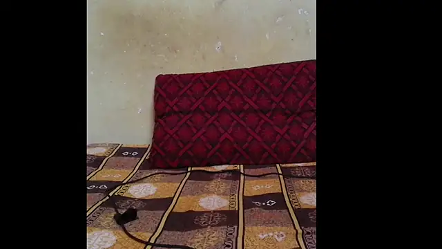 Snapshot of riyamore9623 chatting on October 11, 9:46 am riyamore9623 online show from October 11, 9:46 am