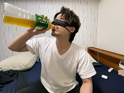 Arista 09 online show from October 18, 1:05 pm