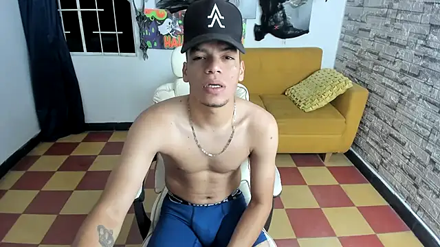 Snapshot of andres_sant chatting on November 2, 3:33 am andres sant online show from November 2, 3:33 am