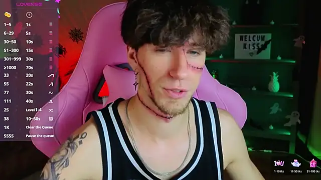 Snapshot of mark_caron chatting on October 31, 8:45 pm mark caron online show from October 31, 8:45 pm