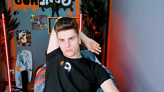 JackWolw online show from September 18, 11:56 am