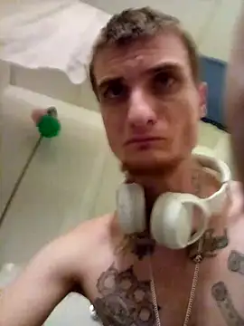 jizzyglizzy92 online show from February 28, 1:21 pm