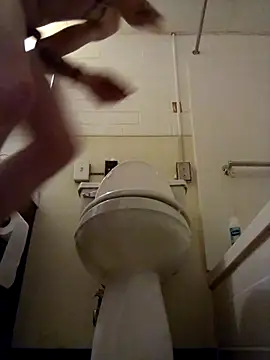 jizzyglizzy92 online show from March 22, 11:37 am