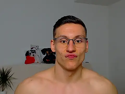 ZeinMiracles online show from October 19, 8:12 pm