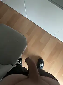 Snapshot of cook907920 chatting on October 24, 2:08 pm cook907920 online show from October 24, 2:08 pm