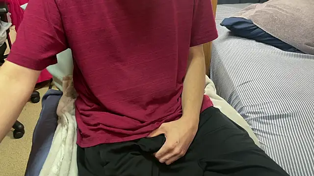 edgelord210 online show from April 3, 1:08 pm