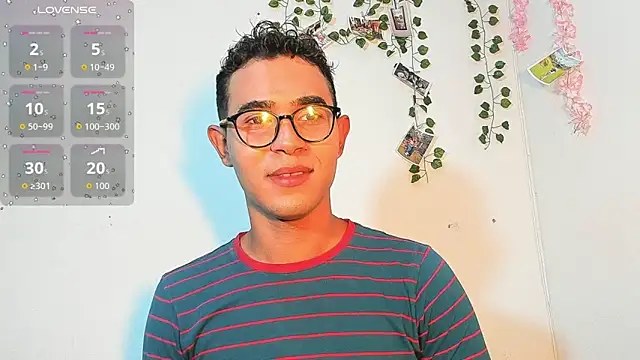 Snapshot of cute_sammy_1 chatting on September 30, 11:36 am cute sammy 1 online show from September 30, 11:36 am
