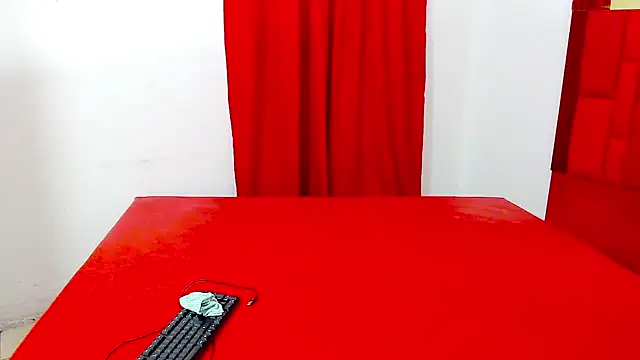 jamesrodriguez44 online show from December 14, 5:03 am