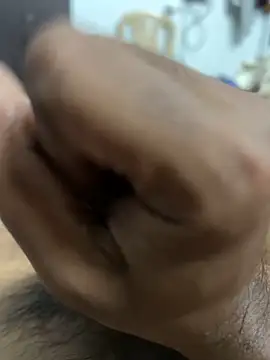 usermood2000 online show from April 6, 7:31 am