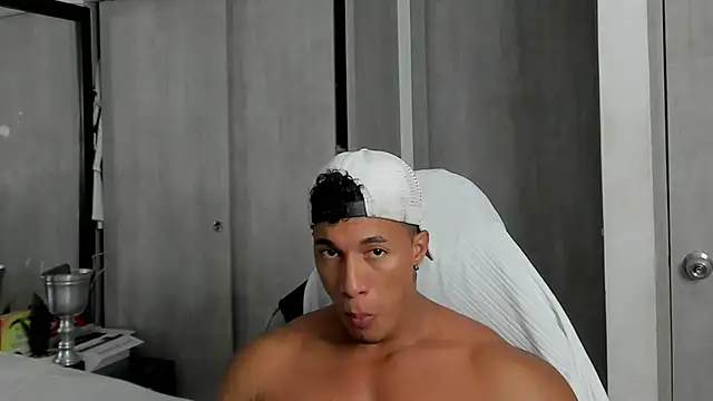 Snapshot of JakeViper chatting on September 29, 2:57 pm JakeViper online show from September 29, 2:57 pm