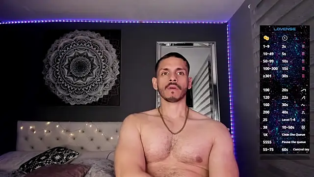 Snapshot of TianZilac chatting on October 17, 2:15 am TianZilac online show from October 17, 2:15 am