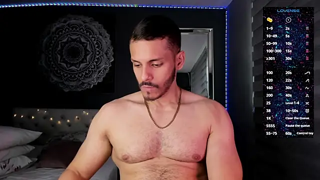 Snapshot of TianZilac chatting on October 27, 9:50 pm TianZilac online show from October 27, 9:50 pm