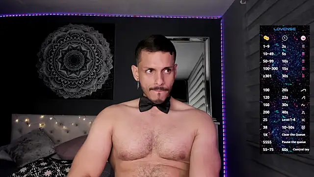 Snapshot of TianZilac chatting on October 16, 1:13 am TianZilac online show from October 16, 1:13 am