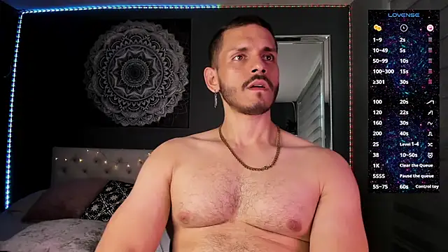 Snapshot of TianZilac chatting on October 28, 10:01 pm TianZilac online show from October 28, 10:01 pm