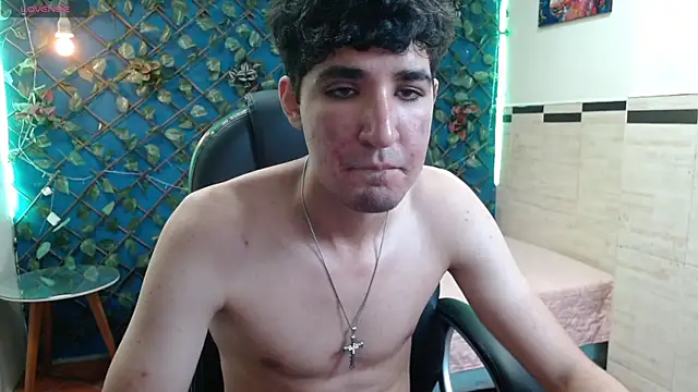 whitebull2606 online show from October 30, 1:56 pm