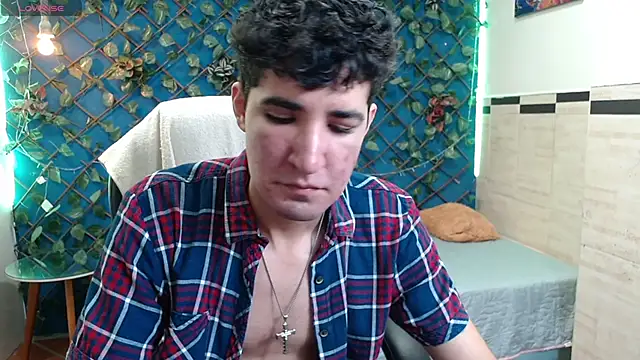 whitebull2606 online show from October 22, 12:42 pm