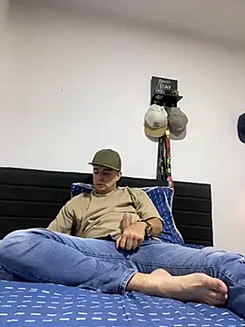 Jaguer2213 online show from November 1, 4:27 am