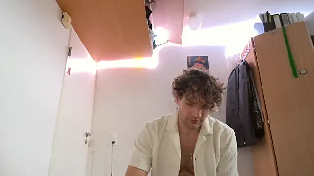 SweetBoyToy online show from February 14, 8:42 am