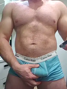 Snapshot of AlphaGymMale chatting on October 30, 3:57 pm AlphaGymMale online show from October 30, 3:57 pm