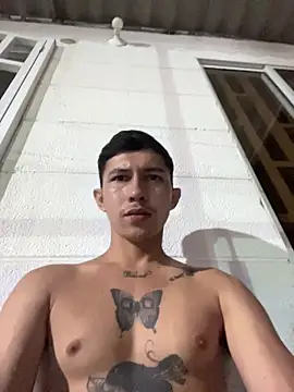 Alejandro BigCock22 online show from November 23, 8:58 am