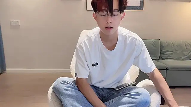 Snapshot of STxuguanhan chatting on September 24, 8:02 am STxuguanhan online show from September 24, 8:02 am