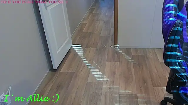 Allie Kat online show from December 20, 4:25 pm