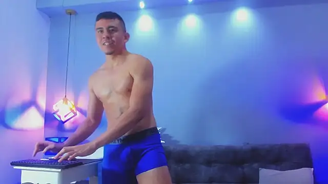 Eross Santy online show from April 26, 5:32 pm