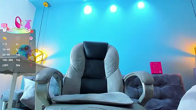 Snapshot of Eross_Santy chatting on October 8, 12:42 pm Eross Santy online show from October 8, 12:42 pm