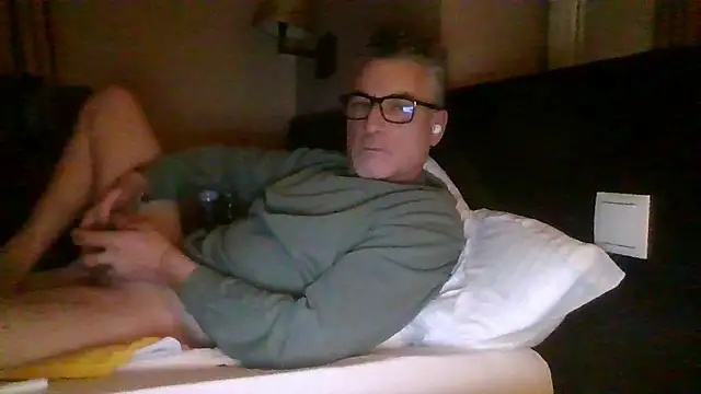 WindyMovement543 online show from January 8, 9:20 pm