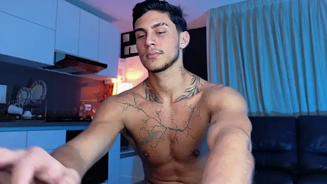 LeoCavalli  online show from October 9, 4:34 pm