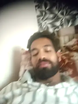 priyansh78584 online show from October 18, 7:24 am