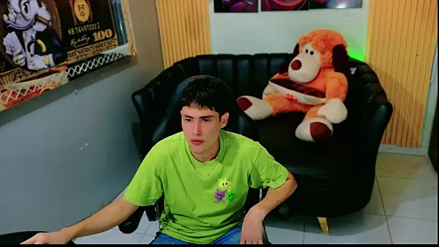 Snapshot of Scott_Foster chatting on September 30, 12:09 pm Scott Foster online show from September 30, 12:09 pm
