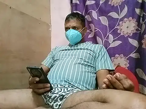 Snapshot of StreetLover_77 chatting on September 19, 3:45 pm StreetLover 77 online show from September 19, 3:45 pm