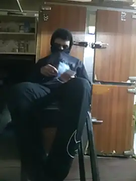 boy arabe 20 online show from February 18, 9:23 pm