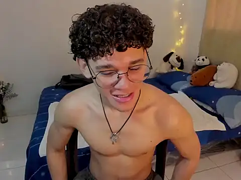 Tom Blues online show from November 4, 12:50 pm