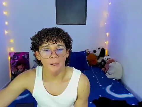 Tom Blues online show from March 11, 3:35 am