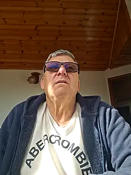 Snapshot of Martintxu1959 chatting on September 17, 12:39 pm Martintxu1959 online show from September 17, 12:39 pm