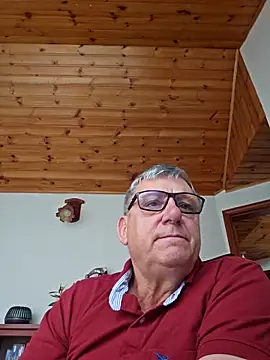 Snapshot of Martintxu1959 chatting on September 15, 12:28 pm Martintxu1959 online show from September 15, 12:28 pm