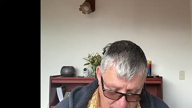 Snapshot of Martintxu1959 chatting on September 11, 2:05 pm Martintxu1959 online show from September 11, 2:05 pm