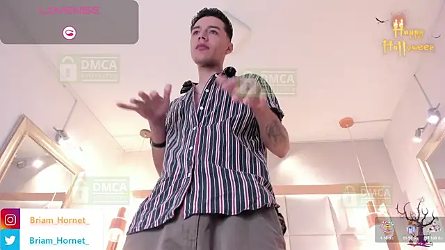 Briam Hornet  online show from October 29, 9:18 pm