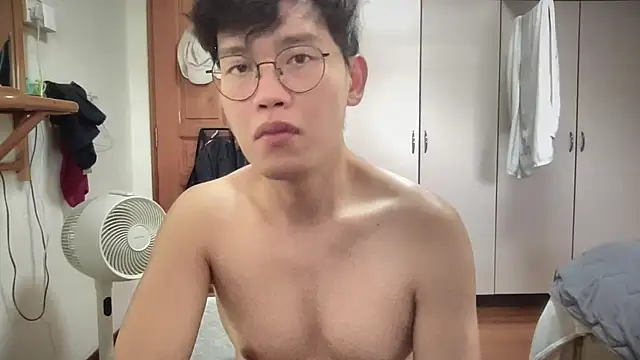 Snapshot of Passionatetwink2 chatting on September 22, 9:20 am Passionatetwink2 online show from September 22, 9:20 am