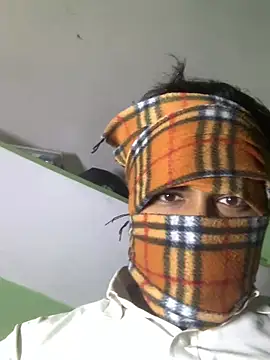 uniquesexyboy5689 online show from December 18, 4:14 pm