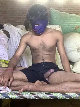 uniquesexyboy5689 online show from May 11, 8:05 am
