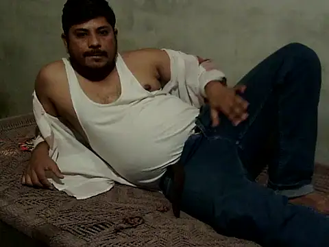 Snapshot of Ajmersingh335512 chatting on October 24, 4:09 pm Ajmersingh335512 online show from October 24, 4:09 pm