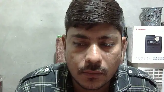 Ajmersingh335512 online show from May 12, 4:26 pm